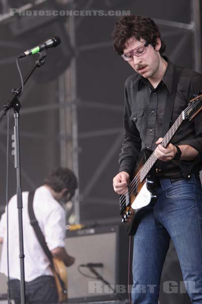 WE ARE SCIENTISTS - 2006-07-07 - PARIS - Hippodrome de Longchamp - 